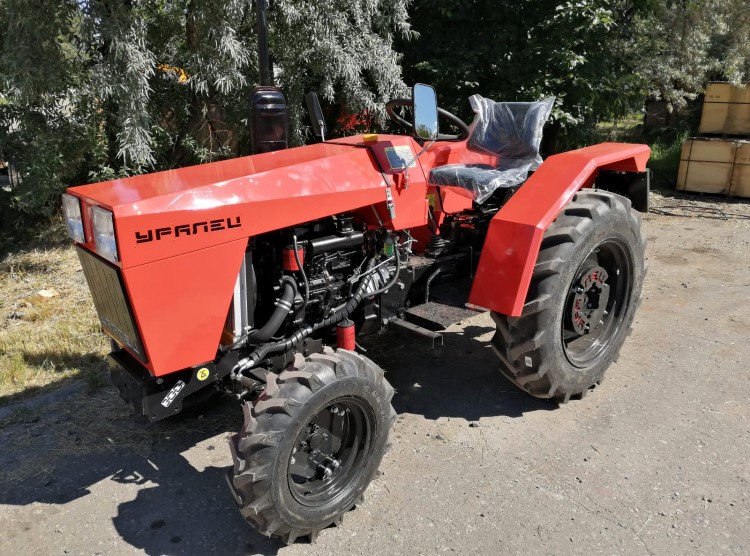 Минитрактор Уралец-250 без кабины